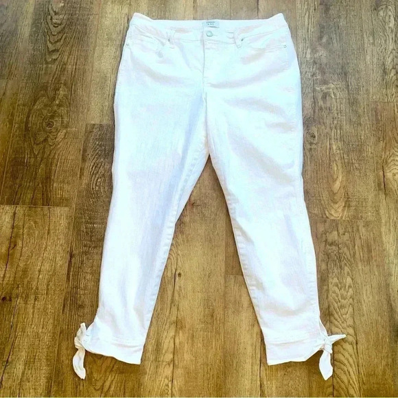 Crown & Ivy White Tie Leg Stretch Jeans Size 14 - Picture 3 of 9